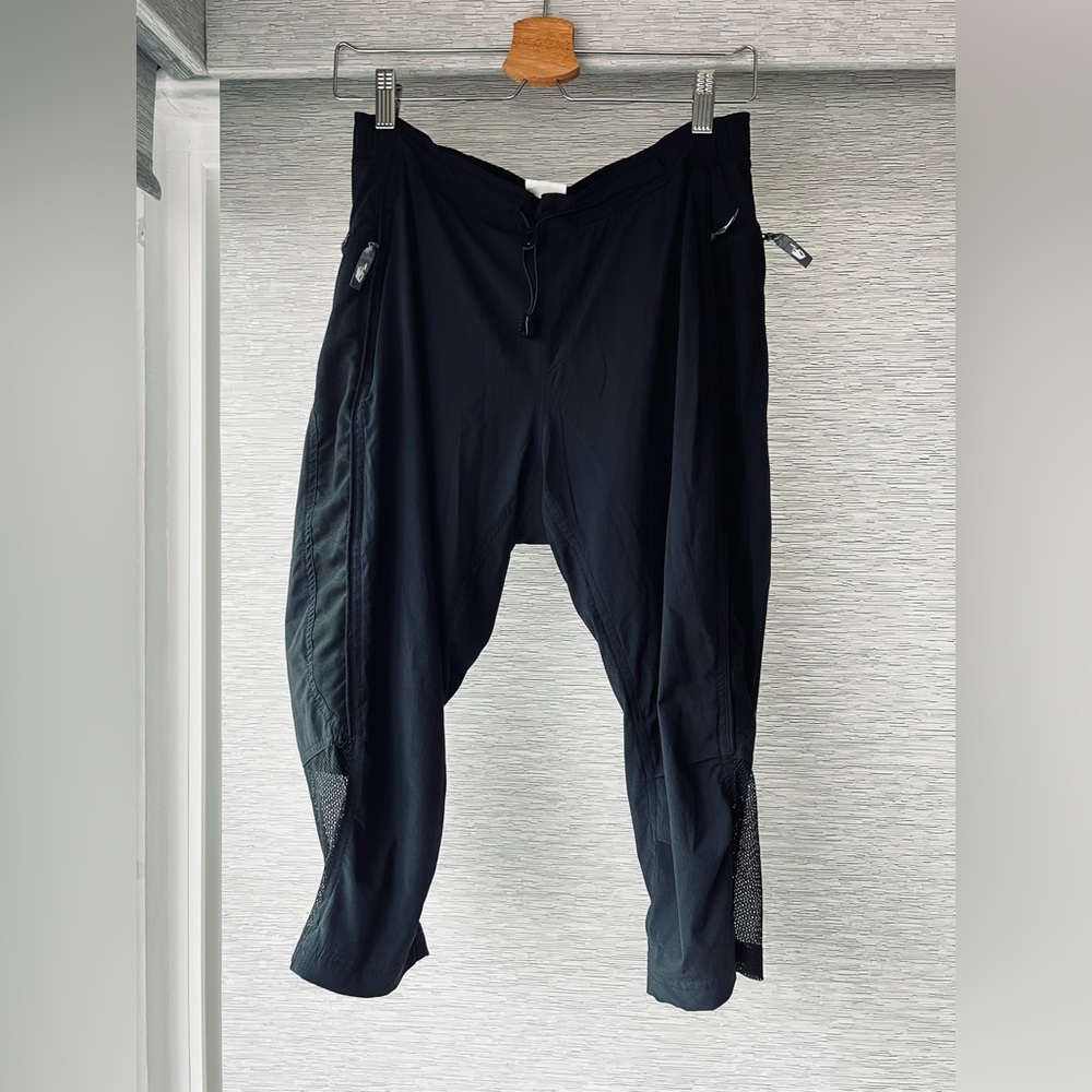 🚵🏻‍♀️ Nema Cycling Padded Capris NWOT